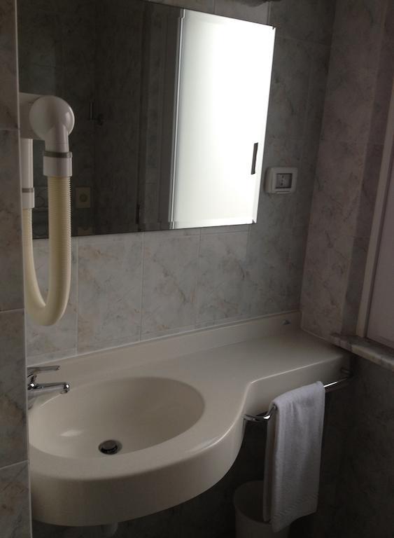 Hotel Mareblu Senigallia Room photo